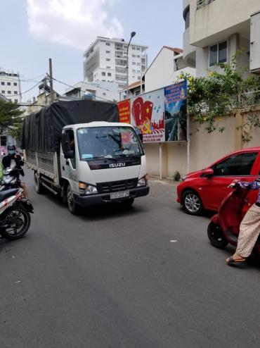 Đối với các bạn lần đầu chuyển nhà thì Việt tìm hiểu quy trình và giá cả cũng như những mẹo chuyển nhà giá rẻ không phải lúc nào cũng được các chuyên viên tư vấn từ các dịch vụ chuyển nhà giá rẻ